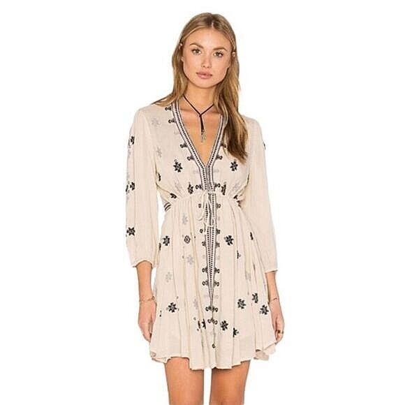 Free people  - Picture 1 of 16
